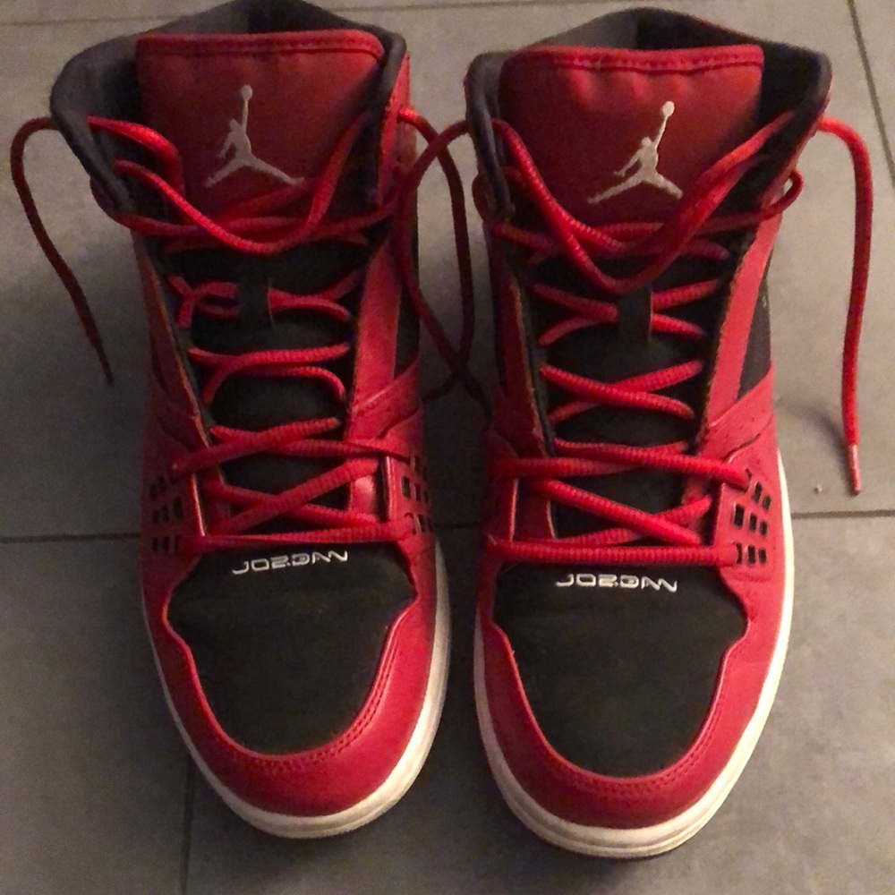 Nike Jordan red and black 11.5 basketball shoes